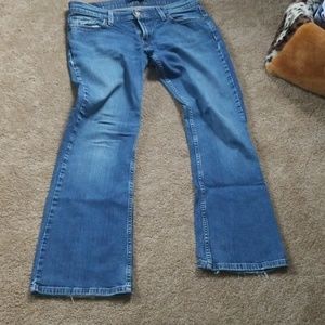 Levi low rise jeans